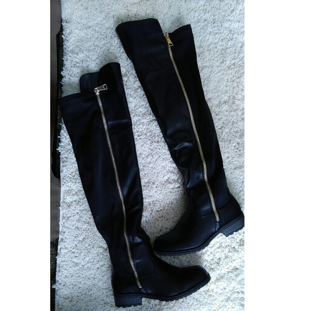 Over the knee boots ✨OFFERS WELCOME✨